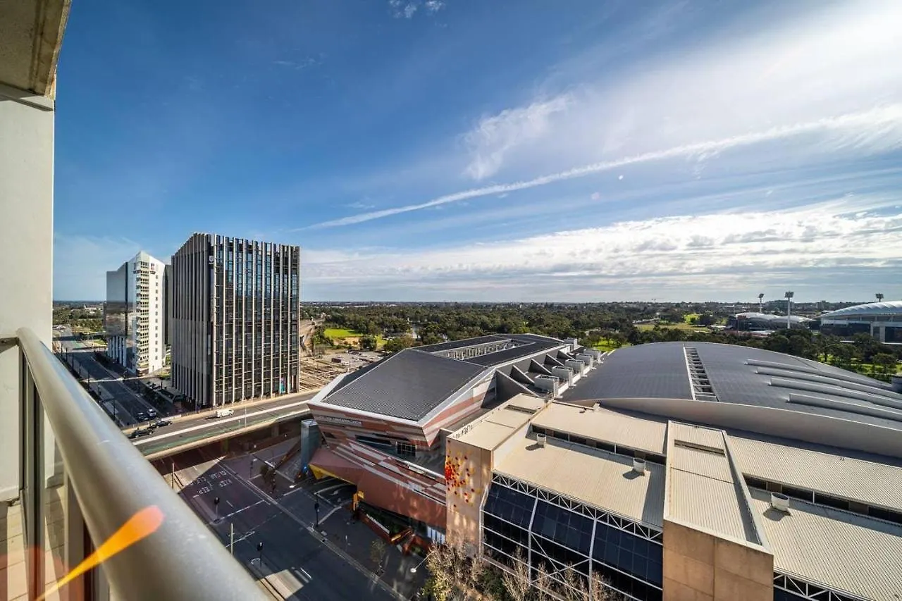 Oval View On North Tce-Gym - Pool - Fireworks Nye 阿德莱德